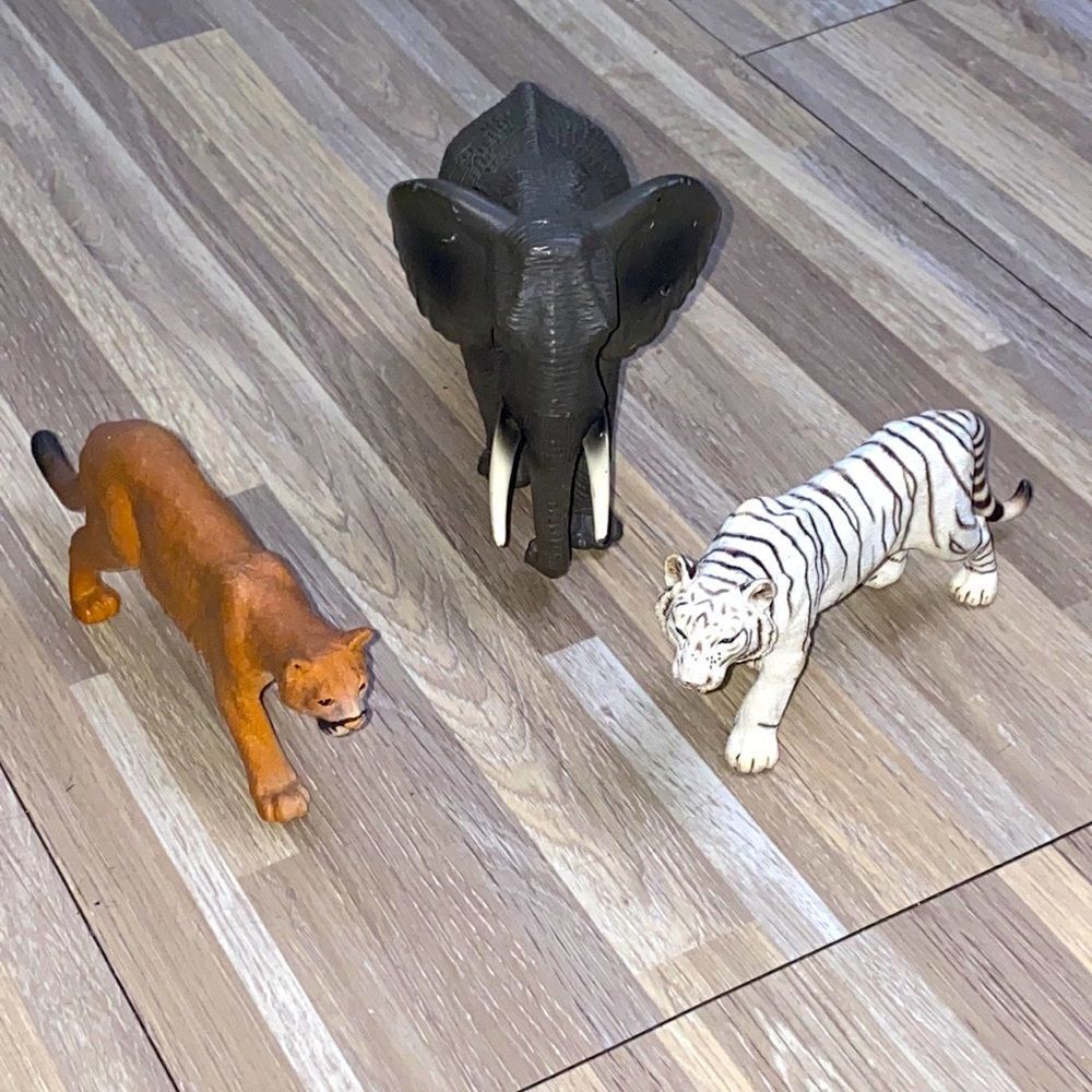 Jungle safari animals vintage tiger elephants with trunk up cougar 3 piece toys